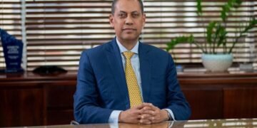Equipo Guido Gómez Mazara desmiente apoyo a otro aspirante presidencial del PRM