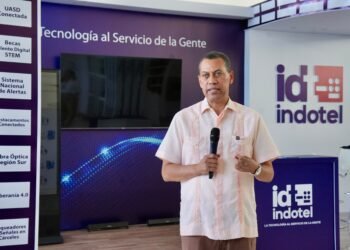 Gómez Mazara destaca cultura y lectura como herramientas esenciales para formar nuevas generaciones