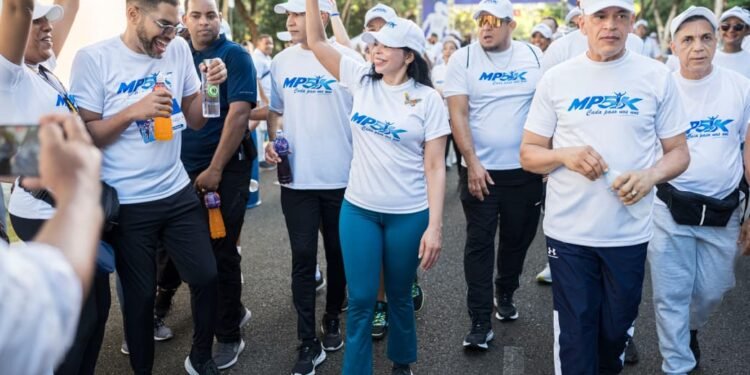 Ministerio Público celebra primera carrera MP5K para promover integración y vida saludable