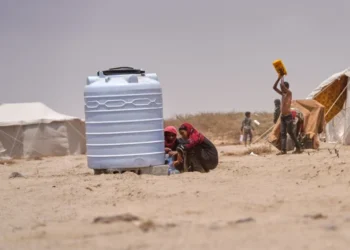 La escasez de combustible en Yemen hace más difícil huir del conflicto hacia Yibuti