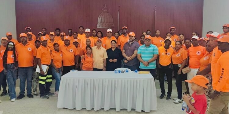 Director de la DC se reúne con voluntarios en Elías Piña y San Juan