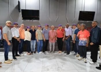 NUEVA YORK: Equipo de Gonzalo realiza reunión para montaje primarias
