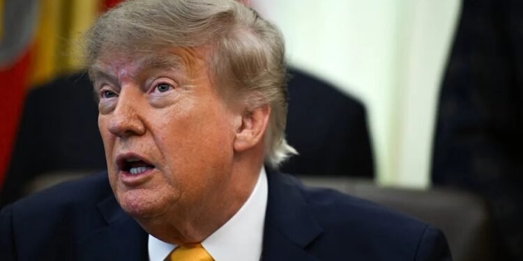 Trump publica un mapa en que la bandera de Estados Unidos cubre México, el Caribe y Canadá