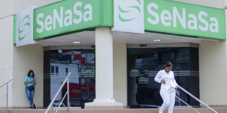 SNS anuncia remozamiento de hospitales y ampliación de camas para atención de crisis de salud mental