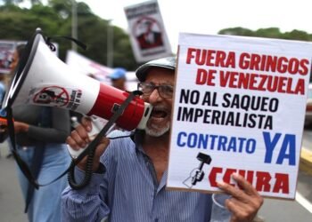 Chavistas protestan contra acuerdo petrolero entre EE. UU. y Venezuela exigen salarios dignos