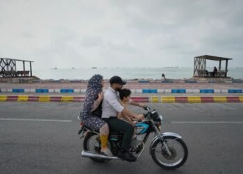 Irán acusa a EEUU de atacar un petrolero cerca de la isla Kharg y otras noticias de Oriente Medio