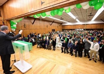 Leonel defiende voto de los dominicanos en el exterior y rechaza “total y radicalmente” su eliminación