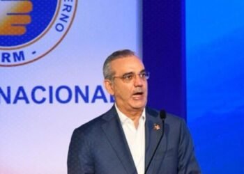 Abinader asume el timón del PRM con la mirada fija en la unidad para retener el poder