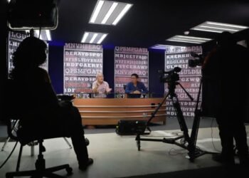 Hace mucho que los periodistas de México enfrentan balas. Ahora aumentan las demandas en su contra