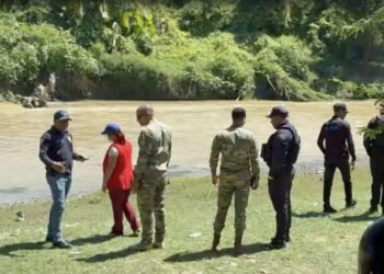 Intensa búsqueda de adolescente desaparecida en Navarrete