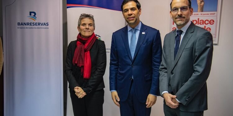 Banreservas otorga becas de residencia artística en París