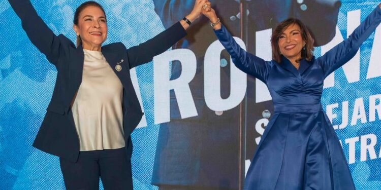 Carolina recibe apoyo de Geanilda Vásquez: “Vamos a construir y vamos a ganar