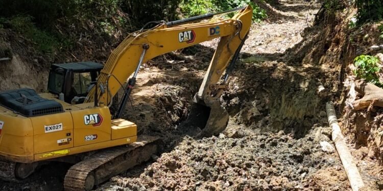 Contraloría fiscaliza 77 proyectos; planea superar 100 en 2026