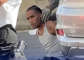 Arresto de dominicano herido de bala durante operativo del ICE invita a reflexionar más allá del ámbito migratorio