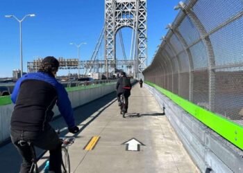 Reabren paso peatonal puente George Washington; cientos de dominicanos se beneficiarán