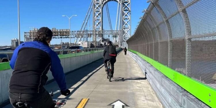 Reabren paso peatonal puente George Washington; cientos de dominicanos se beneficiarán