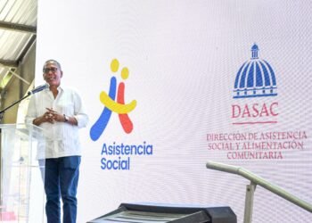 Gobierno inicia transformación de más de 10 mil hogares en Santiago a través del programa “Cambio de Fogones por Estufas” de DASAC