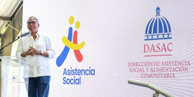 Gobierno inicia transformación de más de 10 mil hogares en Santiago a través del programa “Cambio de Fogones por Estufas” de DASAC