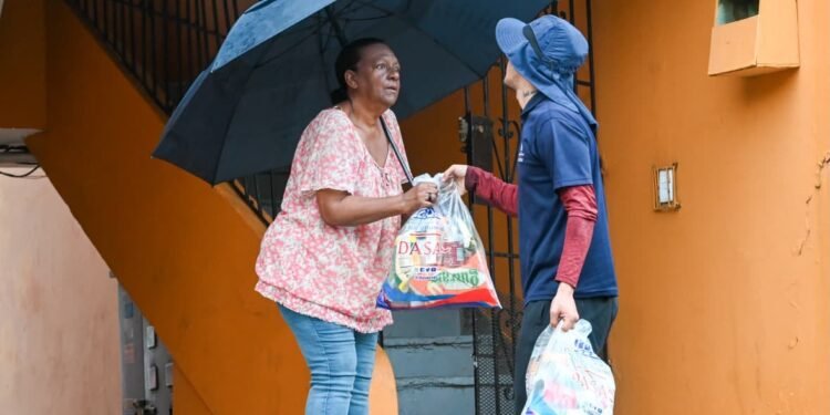 DASAC despliega operativos de asistencia alimentaria en provincias afectadas por inundaciones