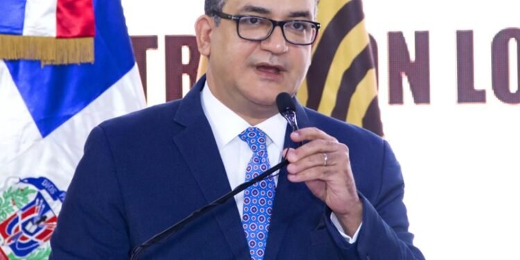 JCE exhorta a dominicanos a renovar su cédula; incluye a residentes en el exterior