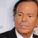 Fiscalía dice tribunal español puede investigar querella contra Julio Iglesias por agresión sexual en RD