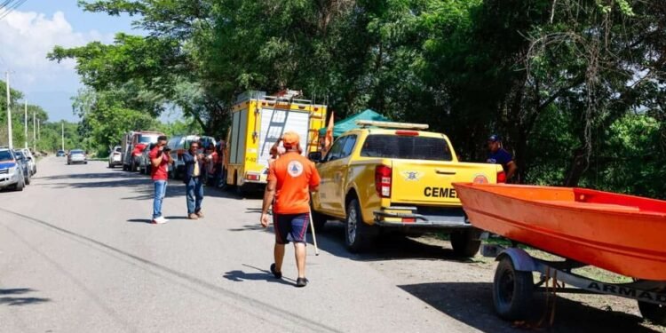 Hallan cadáver de adolescente de 14 años en el río Yaque del Norte; familiares reclaman justicia