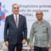 Fotografía cedida por la Presidencia de República Dominicana que muestra a su mandatario, Luis Abinader, posando junto al secretario general de la Organización de Estados Americanos (OEA), Albert Ramdin, durante una reunión en la jornada inaugural del 41º periodo de sesiones de la Comisión Económica para América Latina y el Caribe (Cepal) este miércoles, en Santiago de los Caballeros (República Dominicana). EFE/ Presidencia de República Dominicana