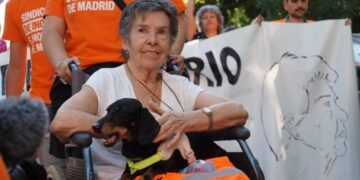 Muere Maricarmen, la anciana cuyo desahucio encendió la protesta por la vivienda en España