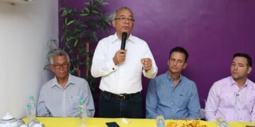 Johnny Pujols se reúne con dirección del PLD en Puerto Plata