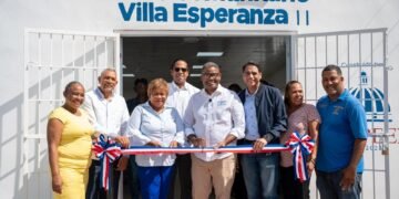 Propeep entrega centro comunitario en Villa Esperanza II en SDN