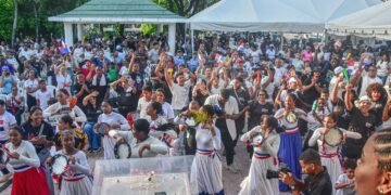 Miles se unen a quinta Caminata Cristiano-Patriótica por Día Nacional de la Biblia