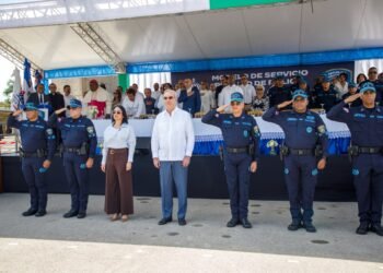 Abinader activa nuevo modelo de patrullaje con 990 agentes en el Este