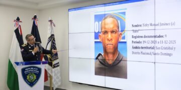 Agentes de la Dirección Central de Investigación