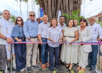 Carolina Mejía suma 231 parques y plazas entregados en la capital