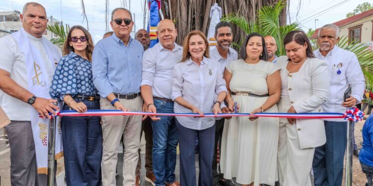 Carolina Mejía suma 231 parques y plazas entregados en la capital