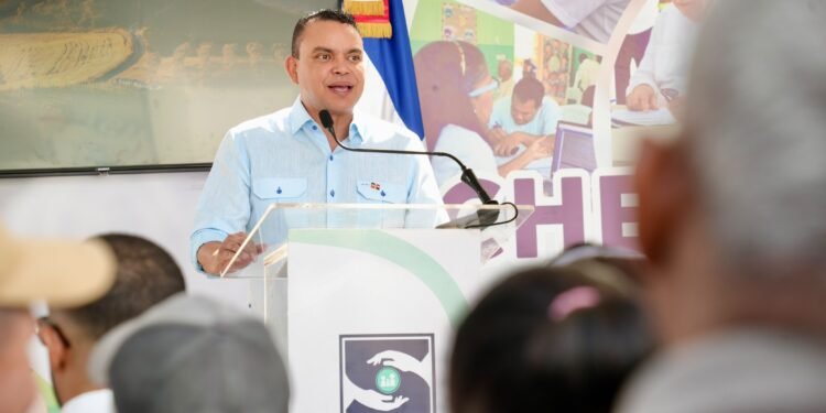 SNS anuncia distribución de 72 mamógrafos por Día Mundial contra el Cáncer de Mama