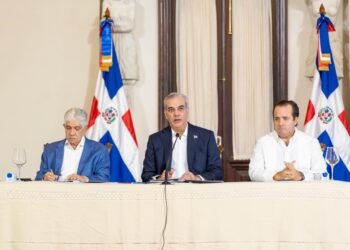 Abinader destaca inversión de RD$9,545 millones en infraestructuras del GSD con fondos de AEROD