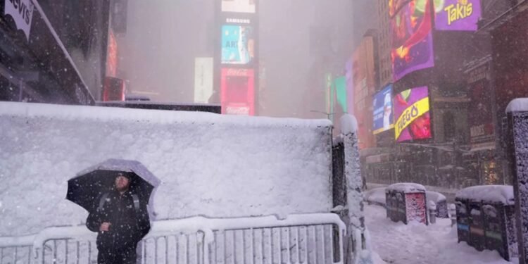 Invierno en NYC podría traer cambios inesperados; dominicanos entre los posibles afectados