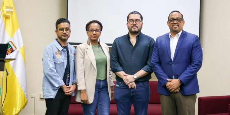 UCSD promueve reflexión sobre creatividad ante el avance IA