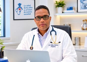 Pediatra Wilkin Cabrera destaca importancia de la educación y la salud integral en los prospectos deportivos