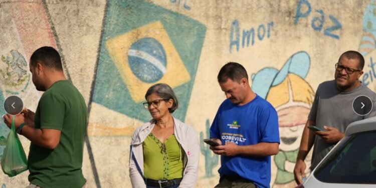 Elecciones en Brasil enfrentan a un aliado de Trump con Lula, que busca su 4º mandato