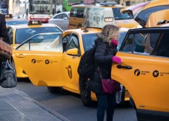 Muerte de cuatro conductores en NY impulsa histórico reclamo de seguro médico
