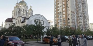 Decenas de heridos en ataque ruso con dron que alcanzó la universidad ucraniana de Rivne