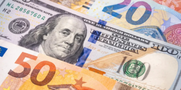 Dólar sube 40 centavos y se vende a RD$61.09