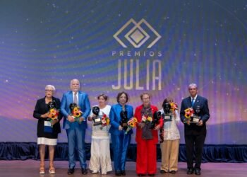 Fundación NTD reconoce a personas mayores de 70 años en la 4ta edición de Premios Julia